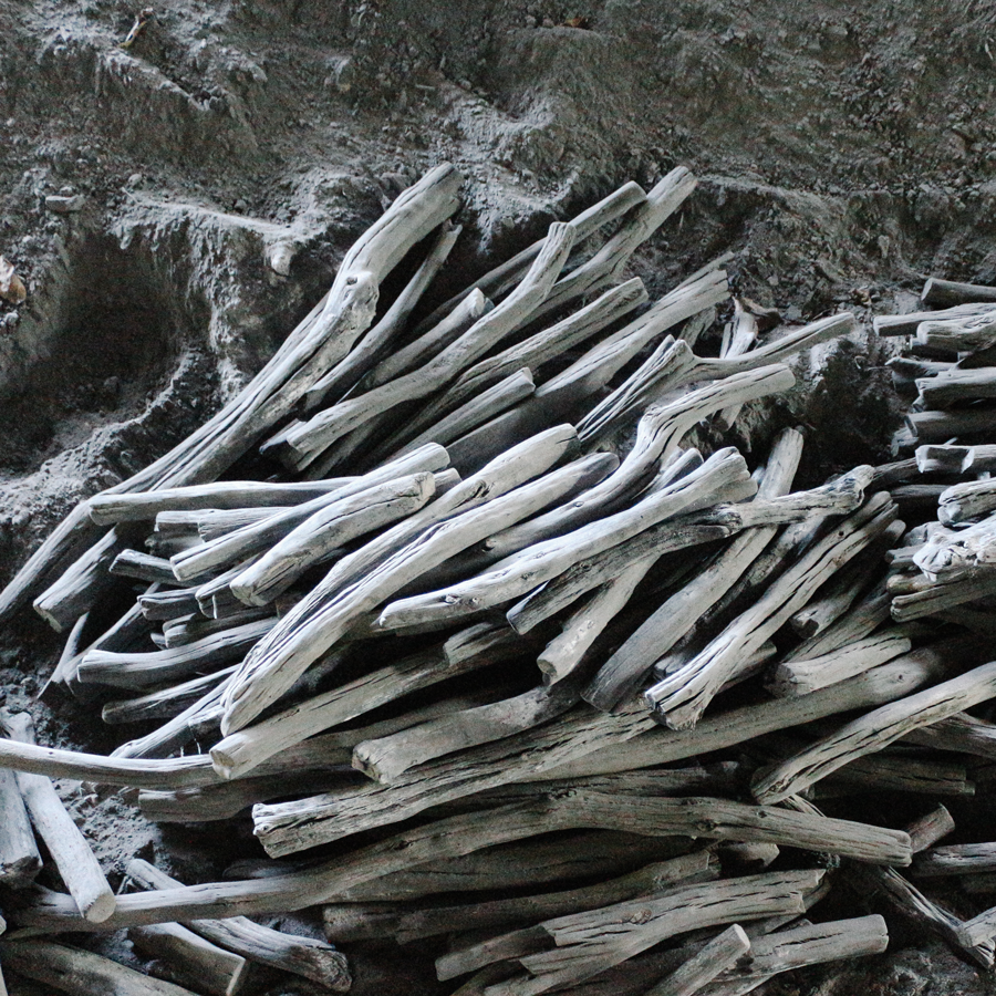 Binchotan Aktivkohle – 10 Sticks Zur Wasserfilterung Aus Bambus